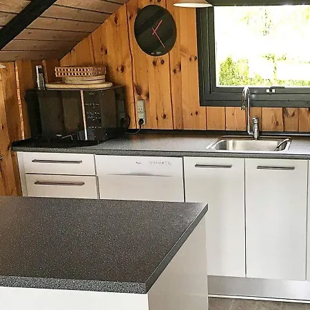Three-bedroom In 9