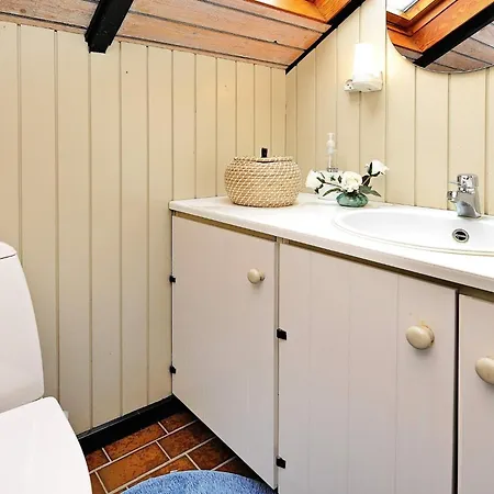 Three-bedroom In 9 Holiday home *